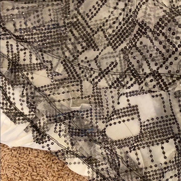 Tadashi Shoji skirt size 0 - Picture 3 of 5